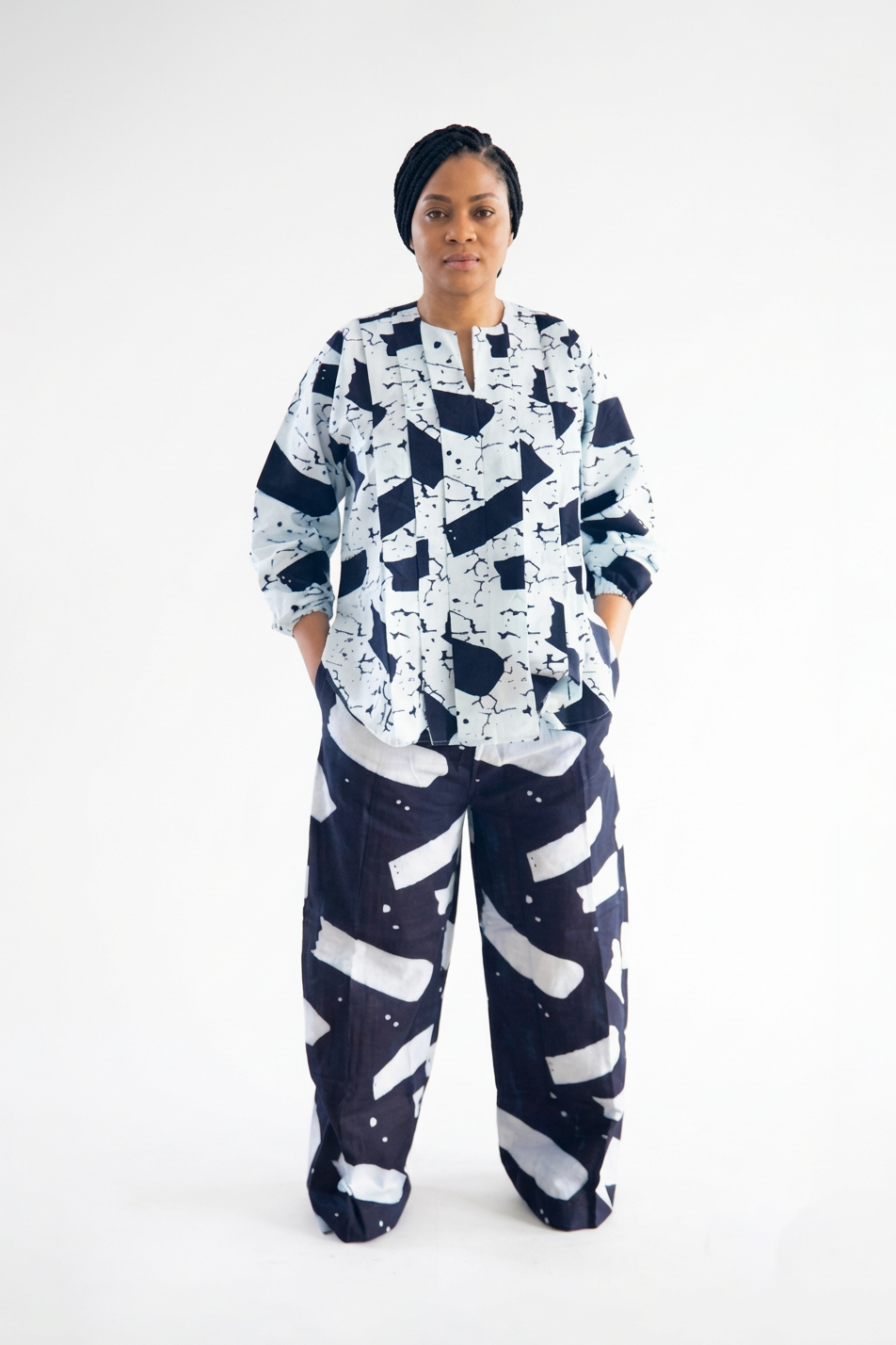 EJIRO MONOCHROME SET